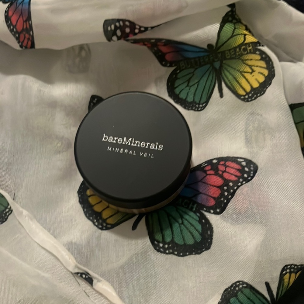 bareMinerals powder- new